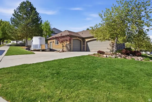 5823 W Round Rock Dr, Herriman, UT 84096 - #2