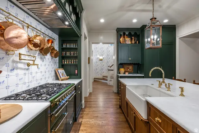 4857 S Viewmont St, Holladay, UT 84117 - #3