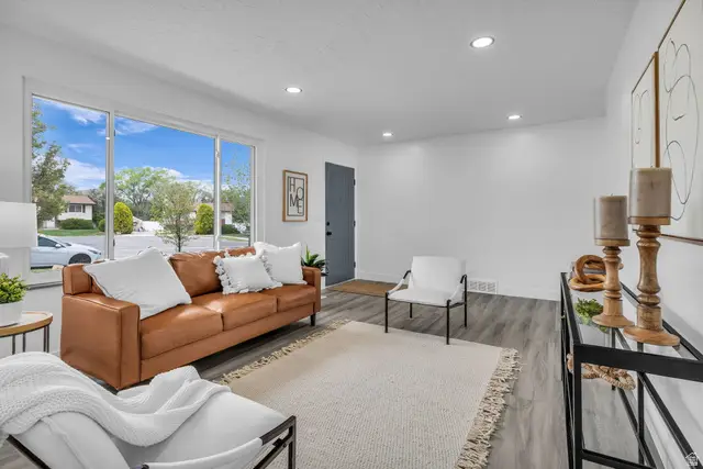 3633 S Toolson Dr, Salt Lake City, UT 84109 - #3