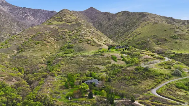 6464 Bybee Dr, Ogden, UT 84403 - #2