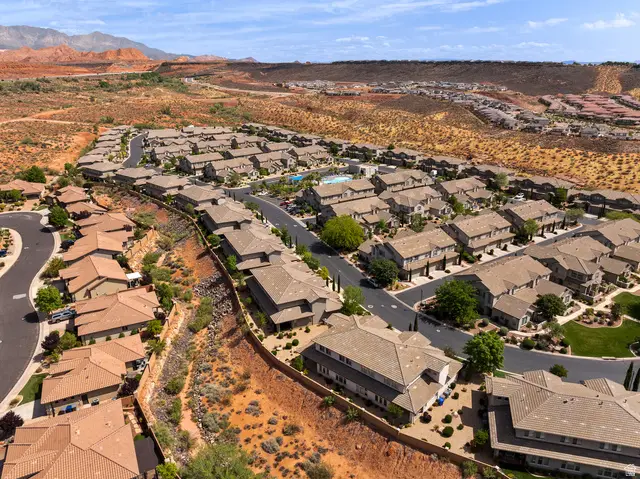 999 N Casitas Loop, Washington, UT 84780 - #2