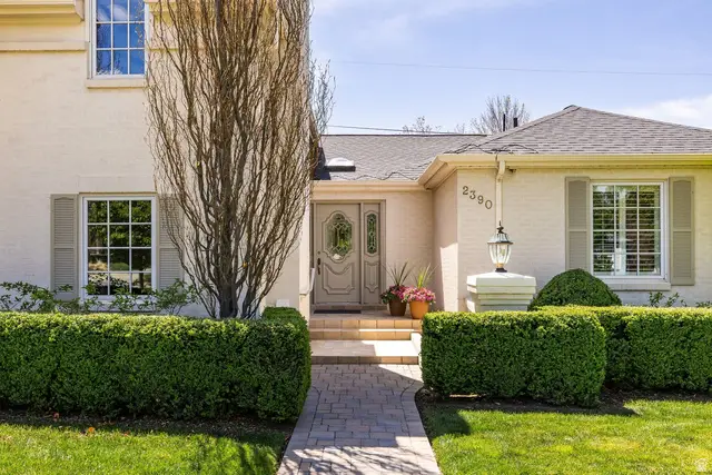 2390 E Bernadine Dr, Salt Lake City, UT 84109 - #2