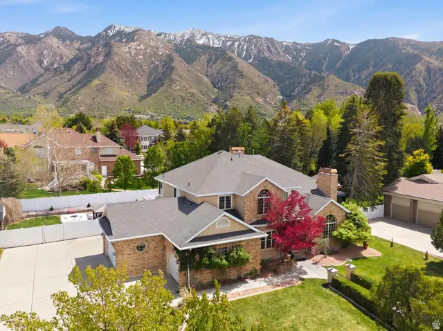 5 Quietwood Ln, Sandy, UT 84092 - #2