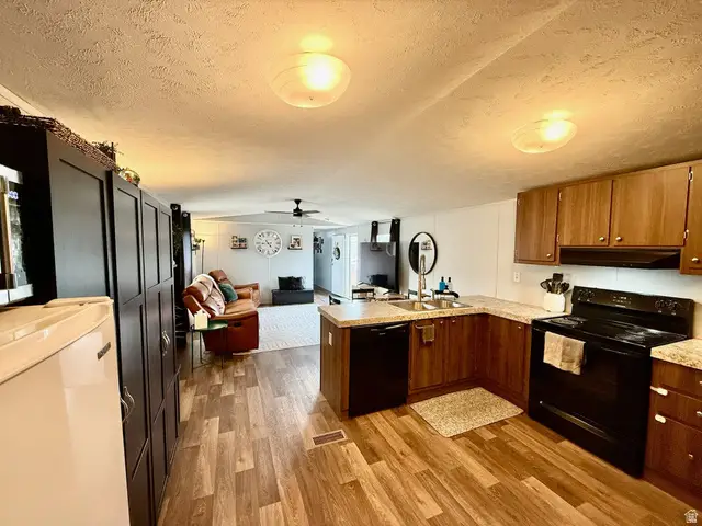 275 N Main #31, Centerfield, UT 84622 - #2