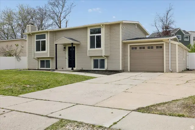 556 Kimball Dr, Layton, UT 84041 - #2