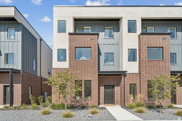 252 N Main St, Bountiful, UT 84010 - #3