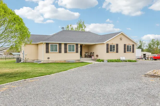 2464 E Autumn Dr, Eagle Mountain, UT 84005 - #3