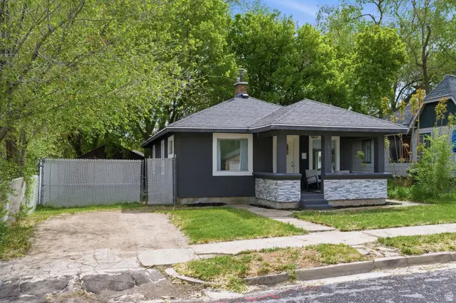 2771 S Buccaneer Dr, Magna, UT 84044 - #3