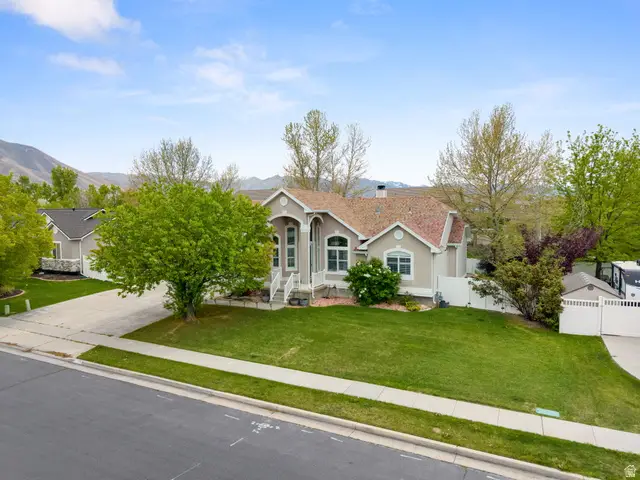 257 W Lakeside Dr, Stansbury Park, UT 84074 - #3