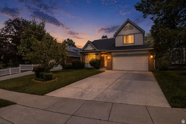 8649 S Alta Dr, Sandy, UT 84093 - #2