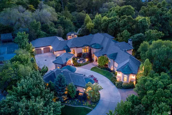 6274 S Oles Ln E, Holladay, UT 84121