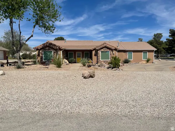 95 E Mulberry Ln, Leeds, UT 84746