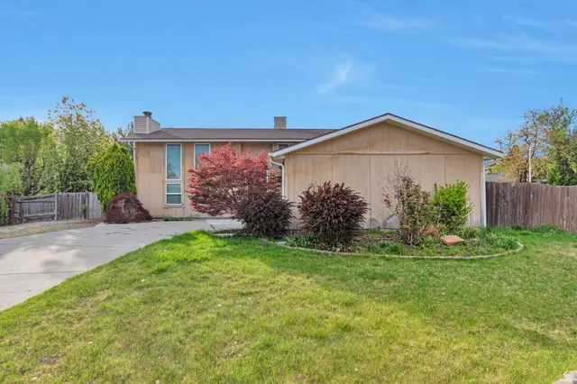 1764 E Rondelle Cir, Sandy, UT 84093 - #2