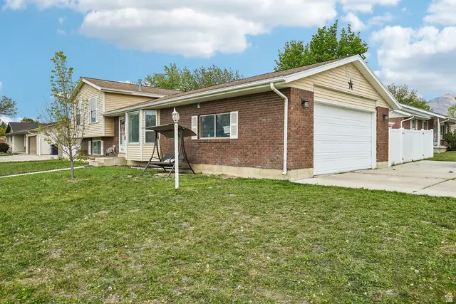 9571 S David St E, Sandy, UT 84070 - #2