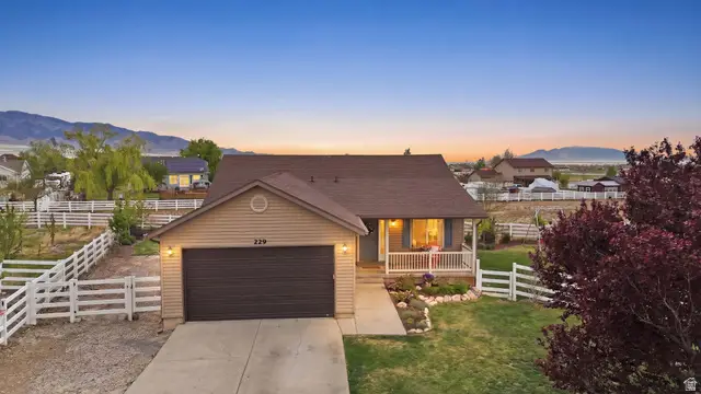 229 Alexander Ct, Grantsville, UT 84029 - #1