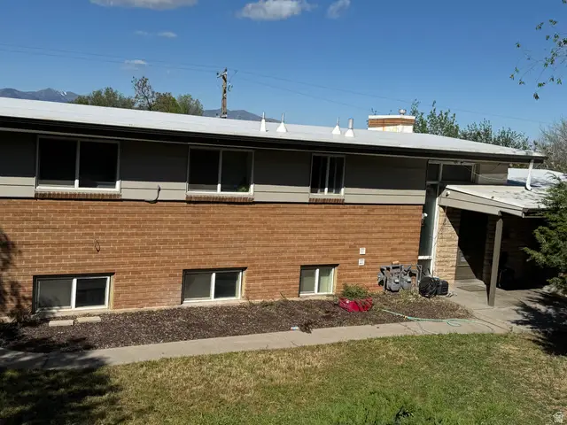 1766 E Southwoodside Dr, Holladay, UT 84124 - #3