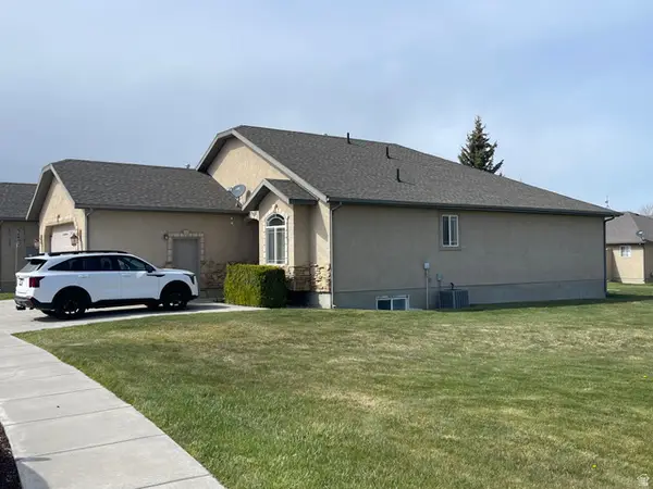 2054 Cottage Ln, Garden City, UT 84028