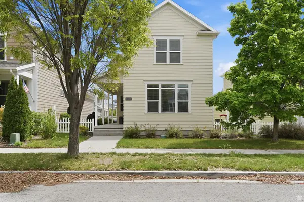 5023 W Currant Dr, South Jordan, UT 84009