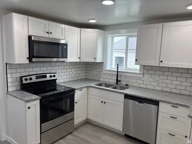 1410 W 2700 S, Perry, UT 84302 - #3