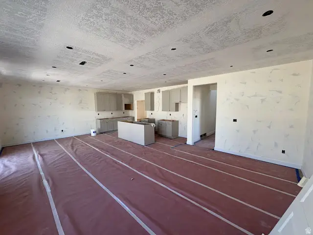 1077 W Linden Ln S #29, Woods Cross, UT 84087 - #3