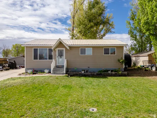 756 E 400 N, Roosevelt, UT 84066 - #1