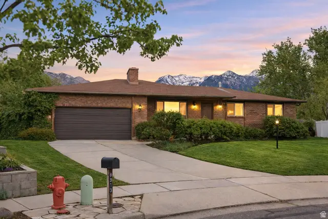 8913 S Renegade Rd, Sandy, UT 84093 - #1