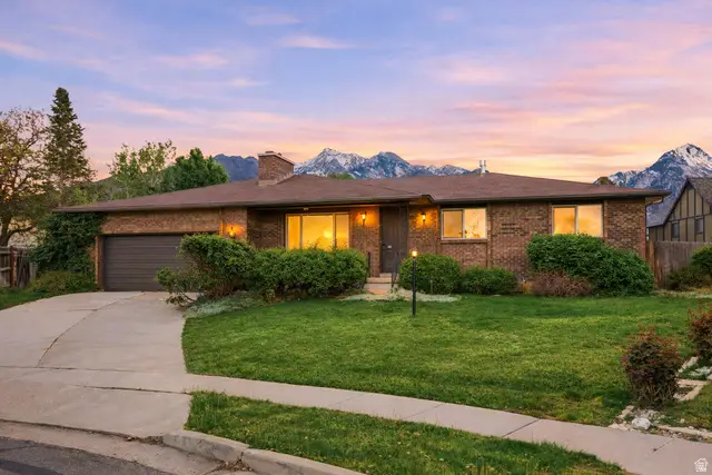 8913 S Renegade Rd, Sandy, UT 84093 - #2