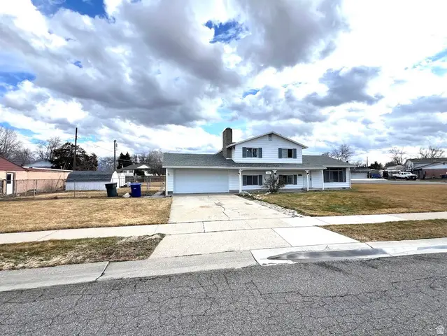3887 S Hallmark Dr, West Valley City, UT 84119 - #1