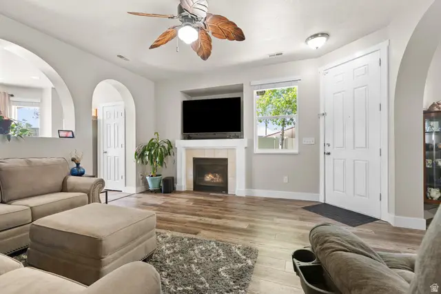 168 N Caleb Dr, North Salt Lake, UT 84054 - #3