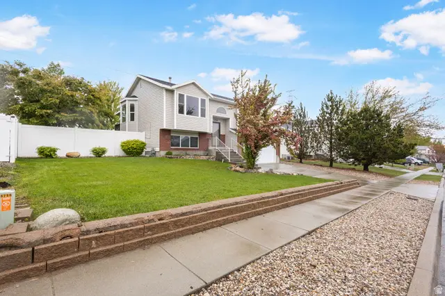 5750 S Trowbridge Way W, Salt Lake City, UT 84118 - #2