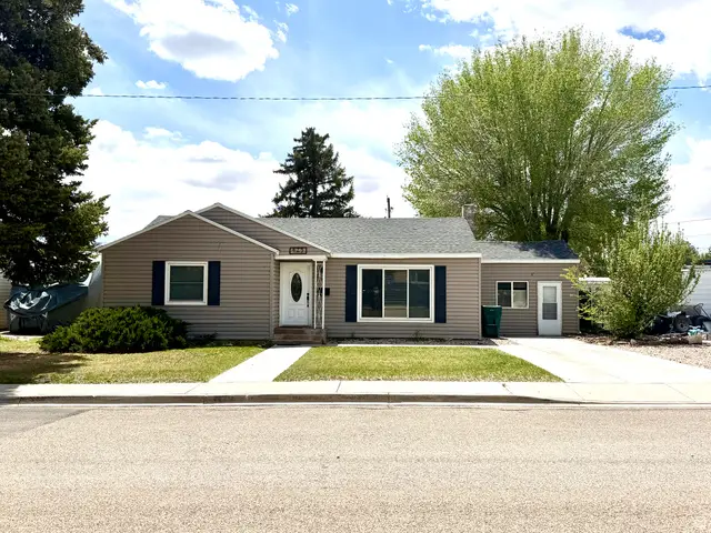 425 W 250 S, Vernal, UT 84078 - #1