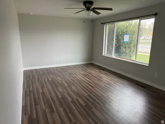 522 E Factory St, Garland, UT 84312 - #3