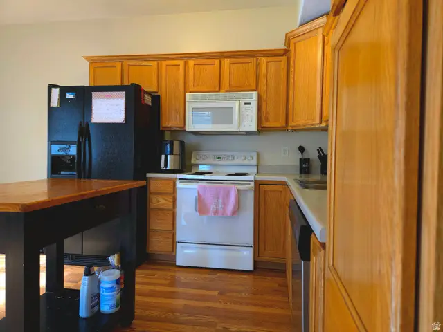 6678 S Pines Point Way W, West Jordan, UT 84084 - #3