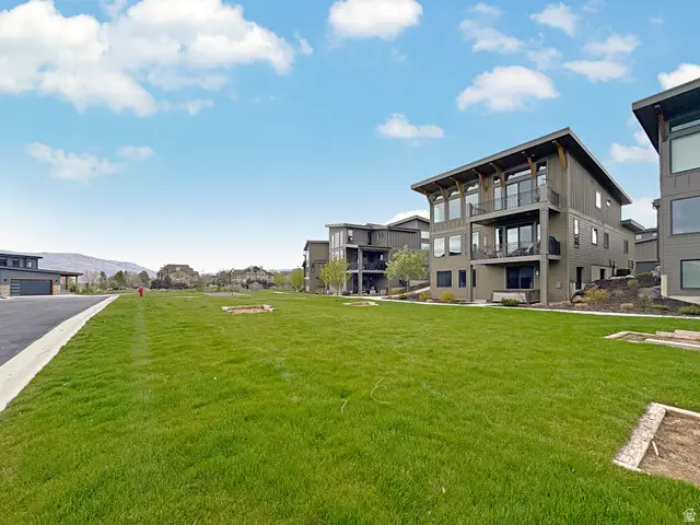 6370 E Mallory Way S, Huntsville, UT 84317 - #2