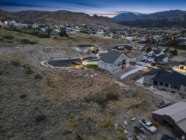 6506 W Johnson Cir #10, Herriman, UT 84096 - #3