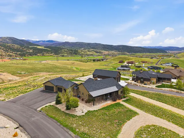 402 Shadow Hill Rd, Wanship, UT 84017 - #3