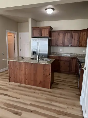 453 W 1570 N #101, Logan, UT 84341 - #2