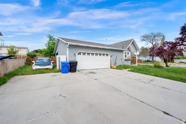 6126 S Middlewood Cir W, Salt Lake City, UT 84118 - #2