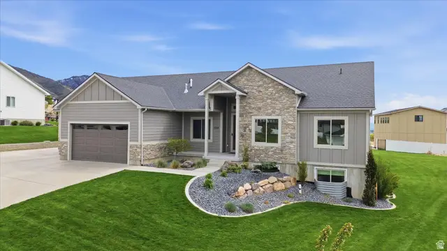 1034 E 50 N, Hyde Park, UT 84318 - #2
