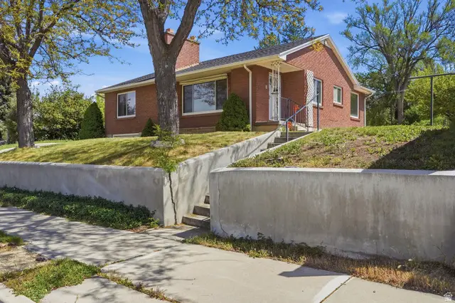 620 N Center St, Lehi, UT 84043 - #1