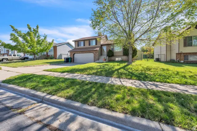 1052 N 1000 E, Layton, UT 84040 - #2