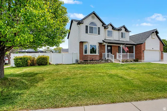 8233 S Creekwood Cir, West Jordan, UT 84088 - #3