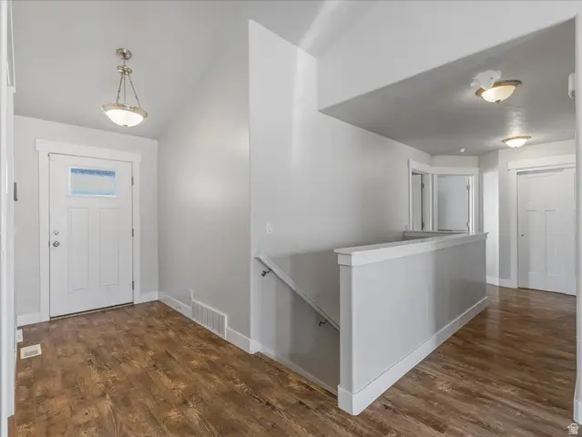239 S Tawny Dr, Grantsville, UT 84029 - #2