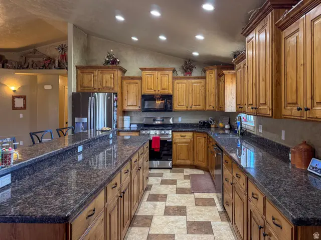 720 E Riverside Dr, Price, UT 84501 - #2