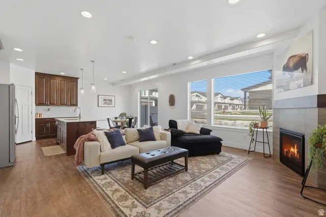 1820 S Courtney Way #2, West Haven, UT 84401 - #3