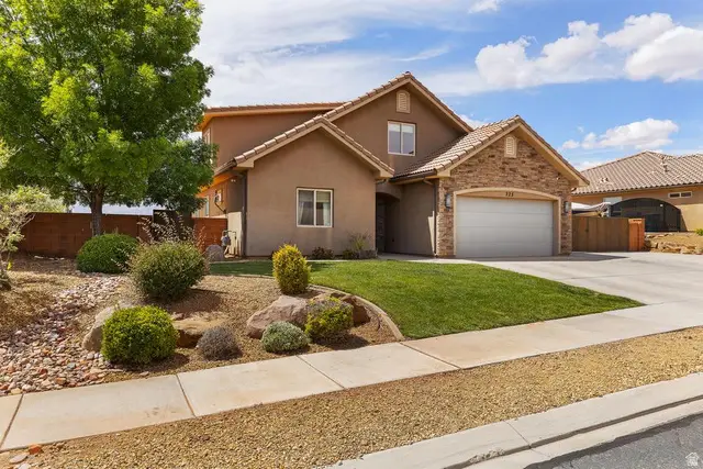 225 N Falcon Ct, Ivins, UT 84738 - #1