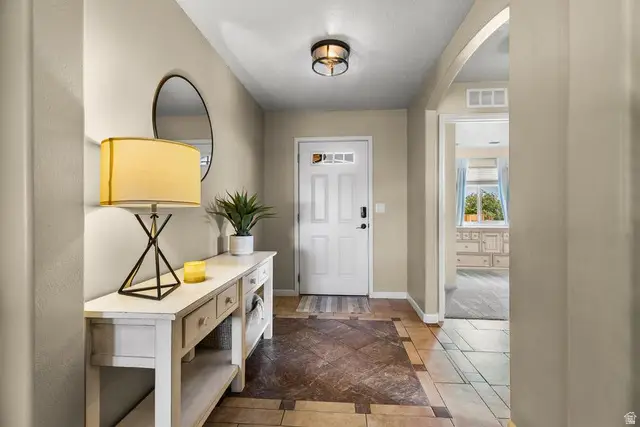 225 N Falcon Ct, Ivins, UT 84738 - #3