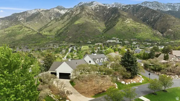 12 Northridge Ln, Sandy, UT 84092