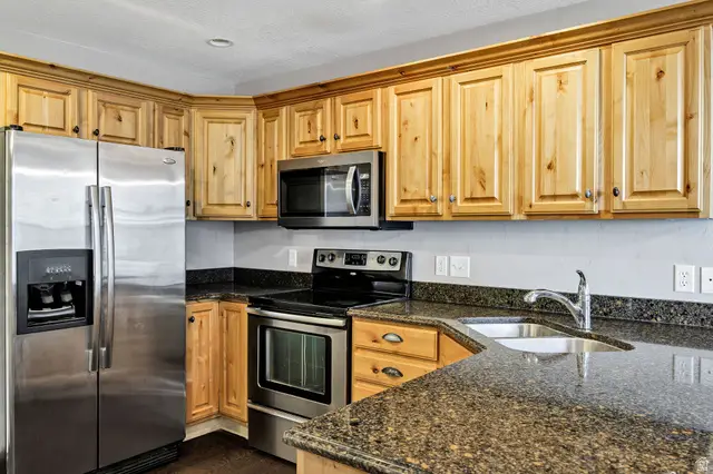 260 W 1010 S, Logan, UT 84321 - #2