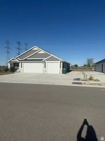 2249 S 3150 W, West Haven, UT 84401 - #2